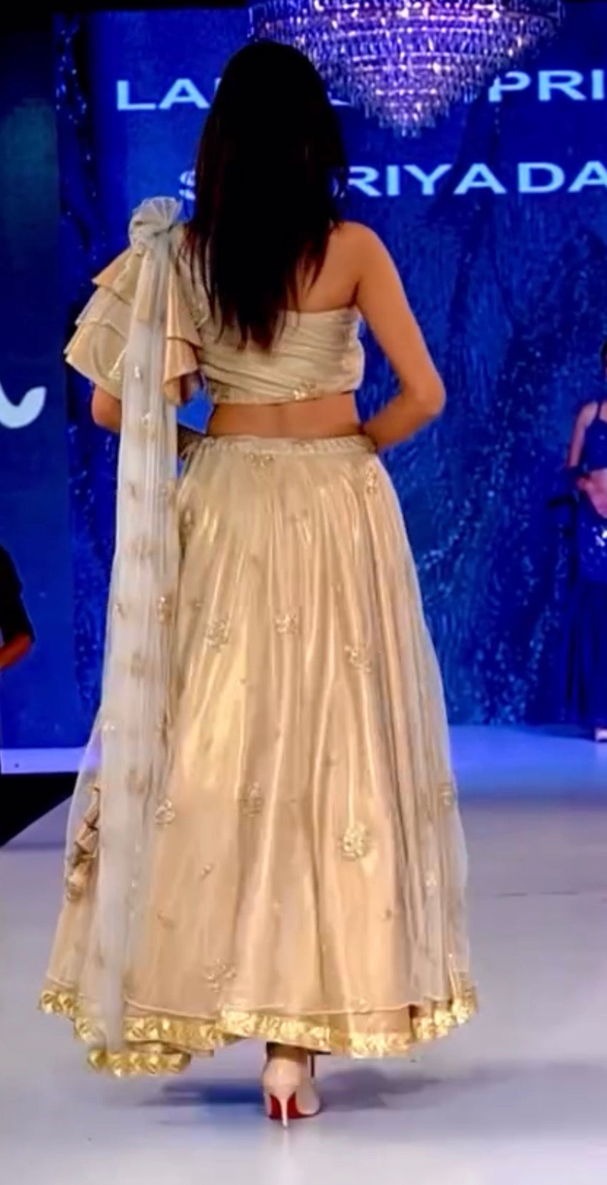 GOLDEN GLIMMER LEHENGA